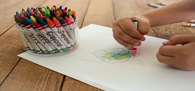 Các giai đoạn bé học vẽ tranh ba mẹ cần biết để tự dạy con ở nhà