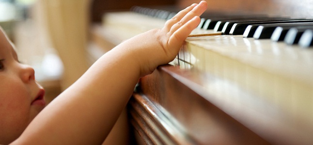 Trước khi cho trẻ học đàn Piano, ba mẹ cần trang bị những gì?
