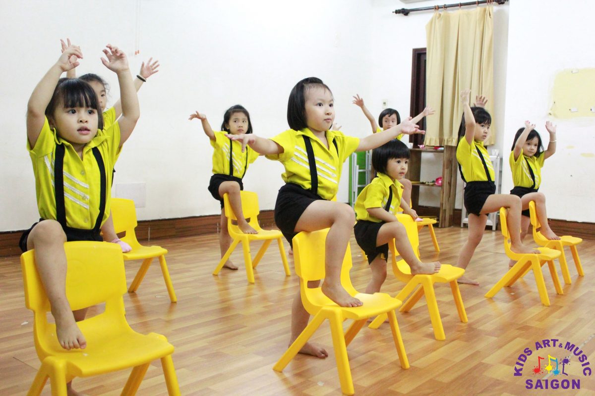 Lớp dạy nhảy Aerobic thiếu nhi (nhảy hiện đại) – Kids Art & Music Saigon