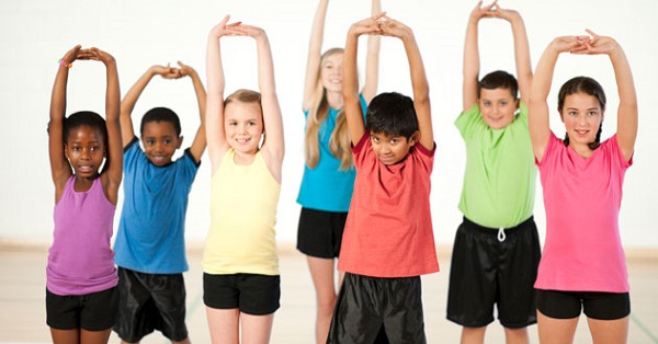  Trang phục là một trong những vật dụng cần chuẩn bị đầu tiên nếu bạn muốn cho con học nhảy aerobic - hình 2