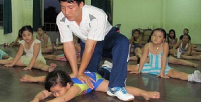 Lợi ích tuyệt vời từ aerobic và cuộc đời người thầy giáo với niềm đam mê dạy aerobic cho trẻ em