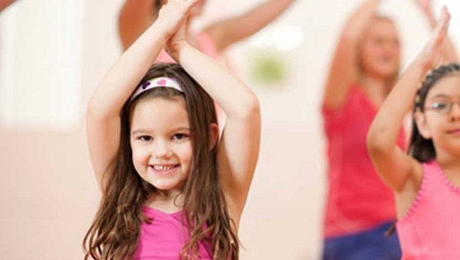 Bóc tem các lợi ích tuyệt vời từ việc đăng ký khóa nhảy aerobic cho trẻ em