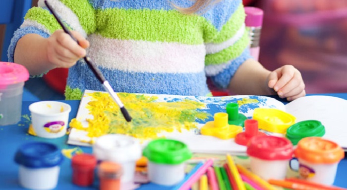 Khuyến khích cha mẹ nên tìm lớp học vẽ cho bé ở tphcm