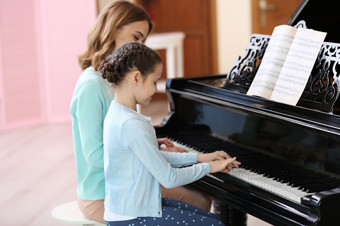 Mách ba mẹ các phương pháp dạy piano cho trẻ tại nhà hiệu quả nhất