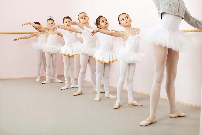 Tại sao các lớp học ballet ở tphcm lại được các mẹ bỉm sữa “săn lùng” nhiệt tình đến như vậy?