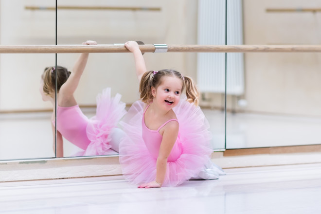 Hướng dẫn cách chọn váy ballet cho bé vừa thoải mái vừa xinh xắn