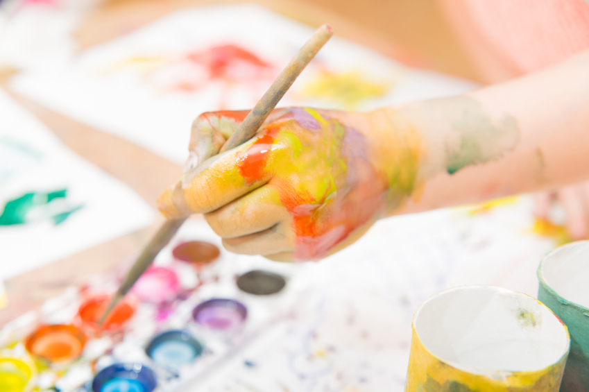 Vạch lá tìm … trung tâm dạy vẽ cho bé giữa mùa hè