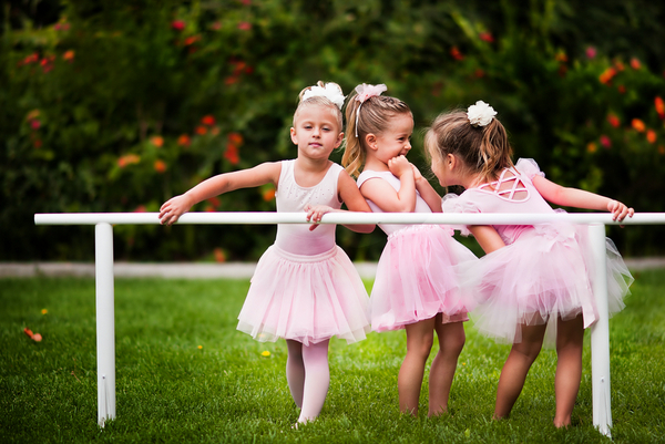 Hãy đầu tư cho tương lai của con bằng các lớp dạy múa ballet cơ bản