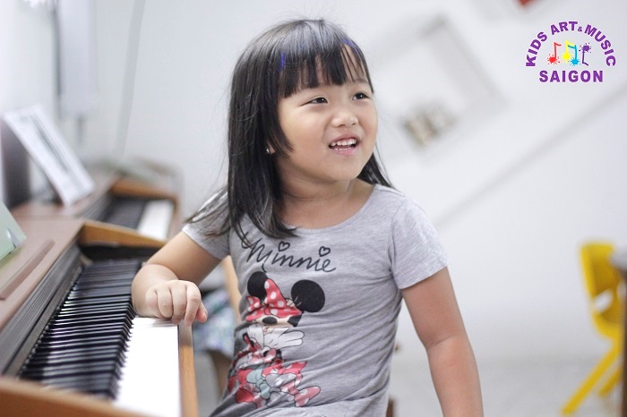 Dạy đàn piano tại nhà Hà Nội cho trẻ sẽ đem đến cho trẻ những lợi ích gì?