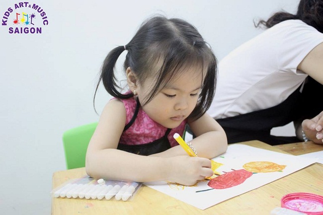 Lý do ba mẹ nên cho bé tham gia lớp học vẽ ở Hải Phòng từ nhỏ