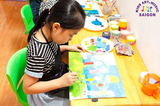 Nếu bạn đang tìm kiếm lớp học vẽ cho bé tại quận 9, Kids Art&Music Saigon là lựa chọn hoàn hảo. Với môi trường giáo dục đầy sáng tạo và giáo viên nhiệt tình, chúng tôi sẽ giúp bé yêu của bạn phát triển tài năng hội họa của mình. Hãy đăng ký ngay hôm nay để bé của bạn được khởi đầu tốt đẹp.