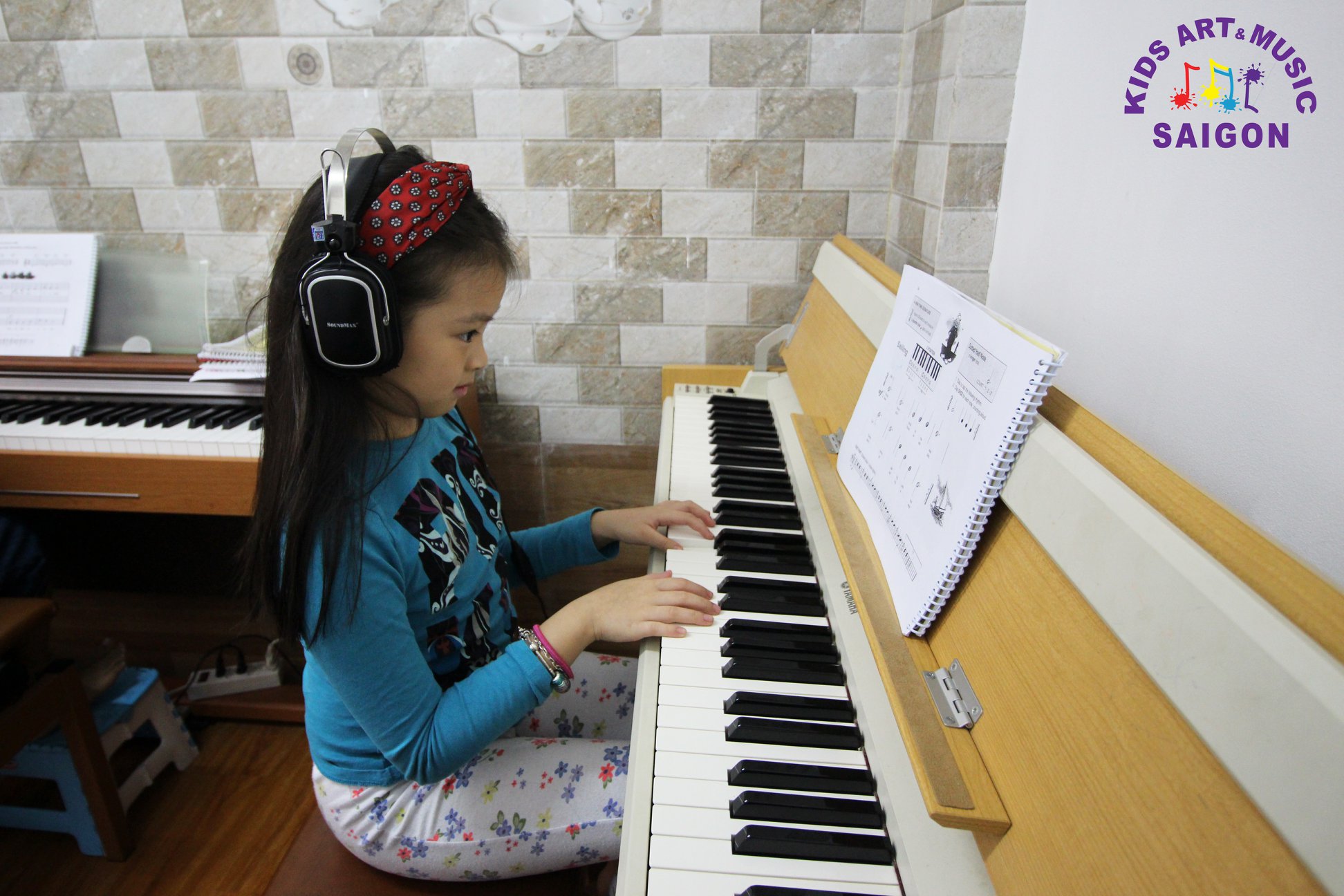 Lớp học đàn Piano giá rẻ Hà Nội mang đến những giá trị gì cho các bé? hình ảnh 2