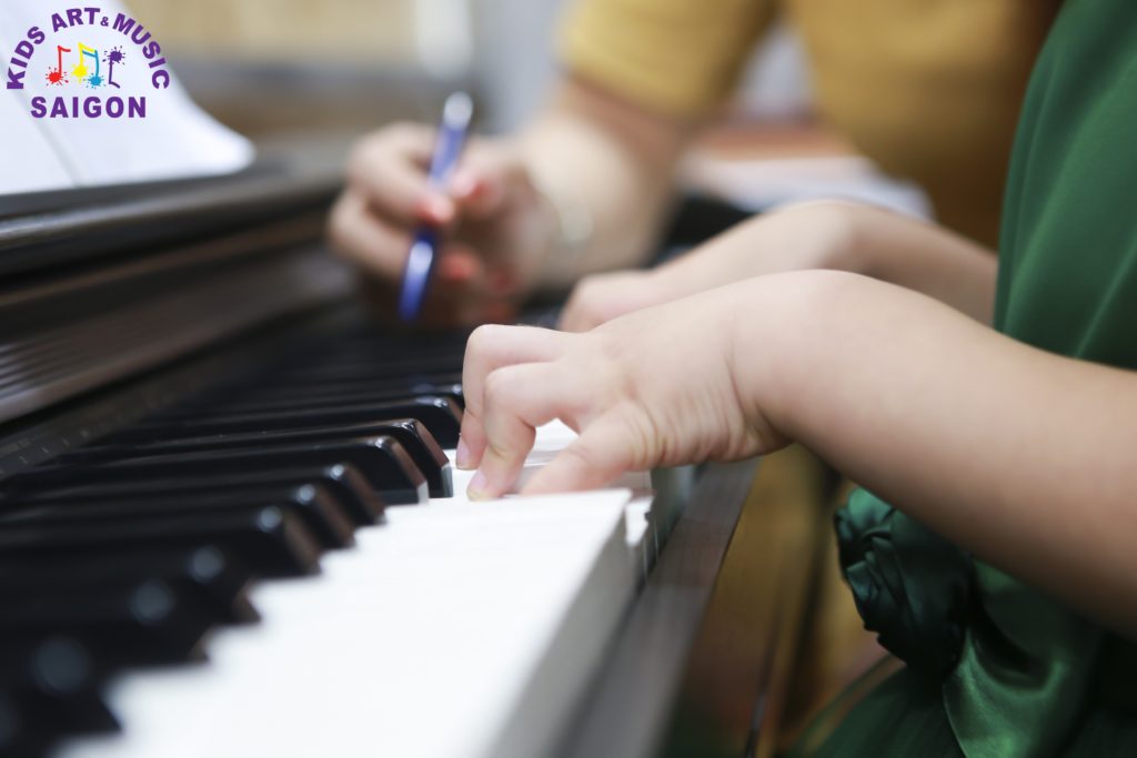 Cho bé học đàn piano ở đâu hà nội với thời gian biểu hoàn hảo hình ảnh 1