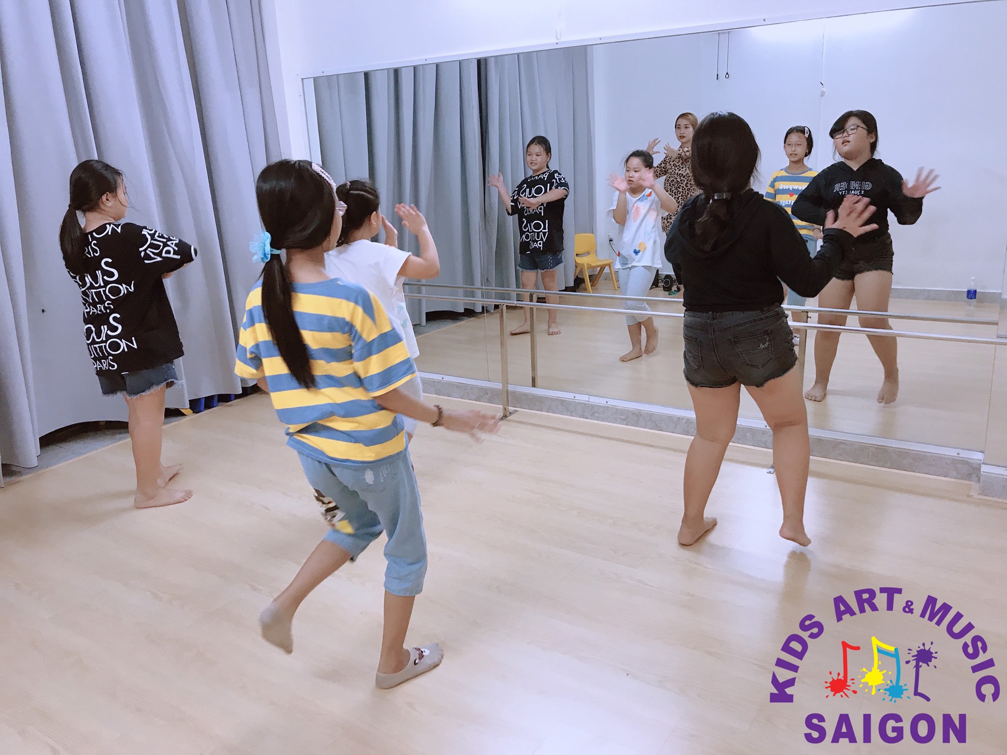 Lớp học Nhảy ở Hà Nội có lợi ích gì cho bé? hình ảnh 1