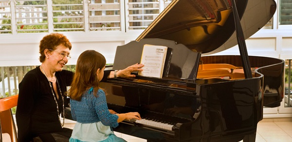 Những lưu ý về cách đệm đàn piano có thể bạn chưa biết