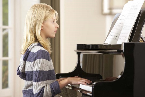 Những tiêu chí chọn trường dạy học piano cho trẻ