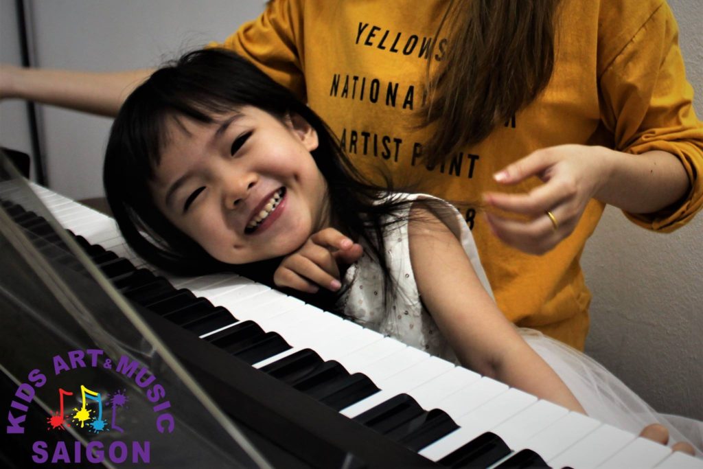Lớp học đàn piano ở Hà Nội cho người lớn 3