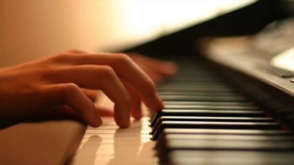 Cùng kids art & music Saigon tìm hiểu về các hợp âm cơ bản piano hình ảnh 1