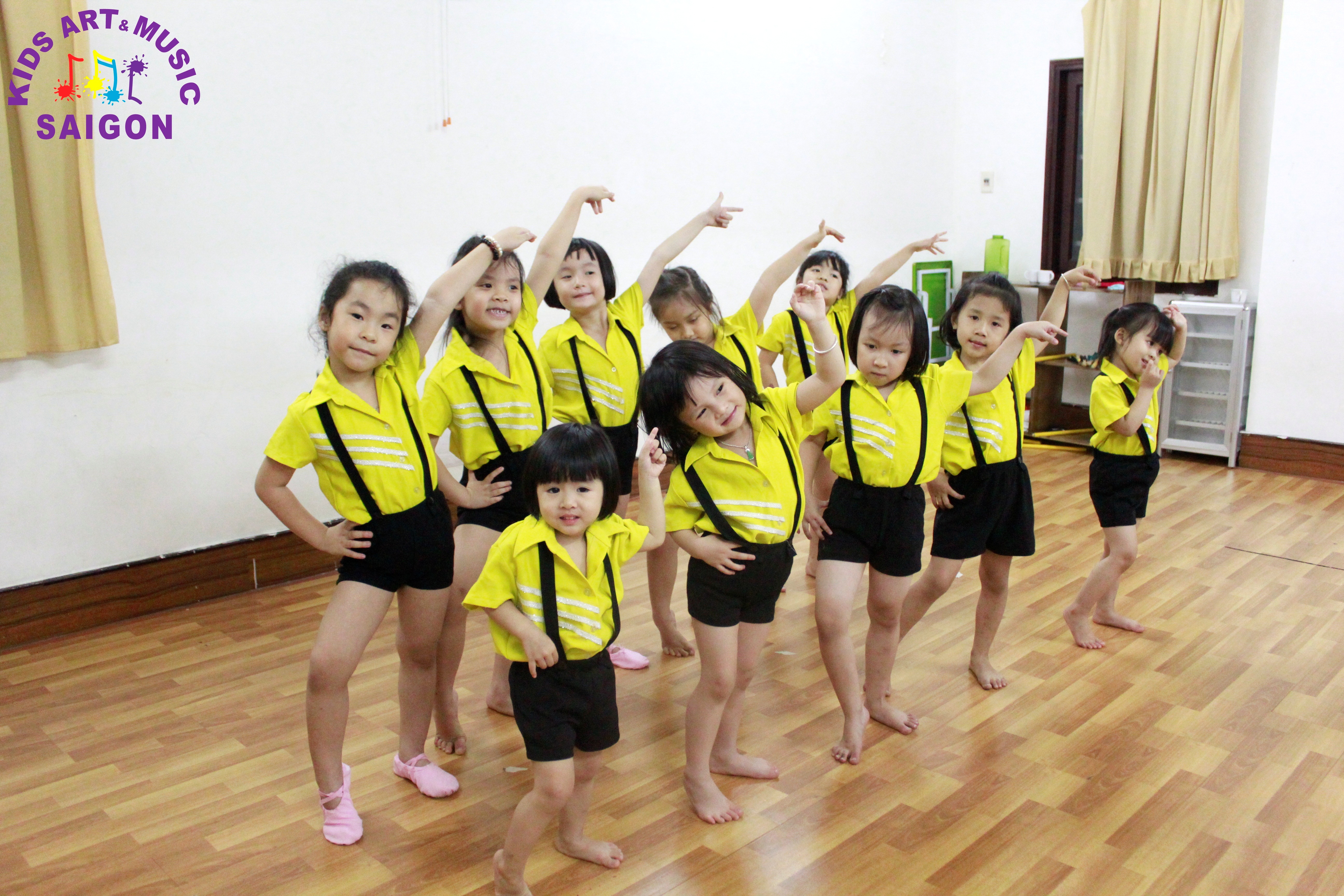 Cho bé tham gia các lớp nhảy aerobic thiếu nhi mang lại nhiều lợi ích tích cực
