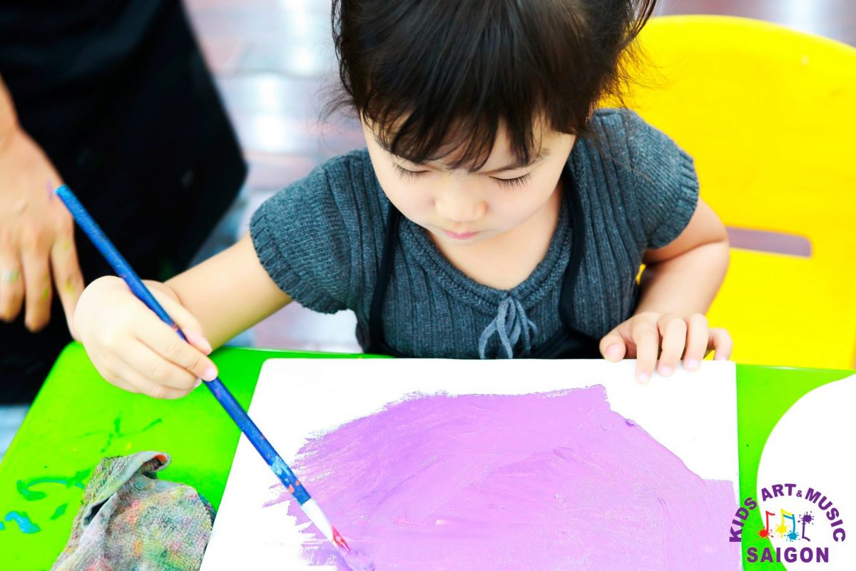 Những kỹ thuật vẽ màu nước cơ bản khi dạy trẻ học vẽ (P1)