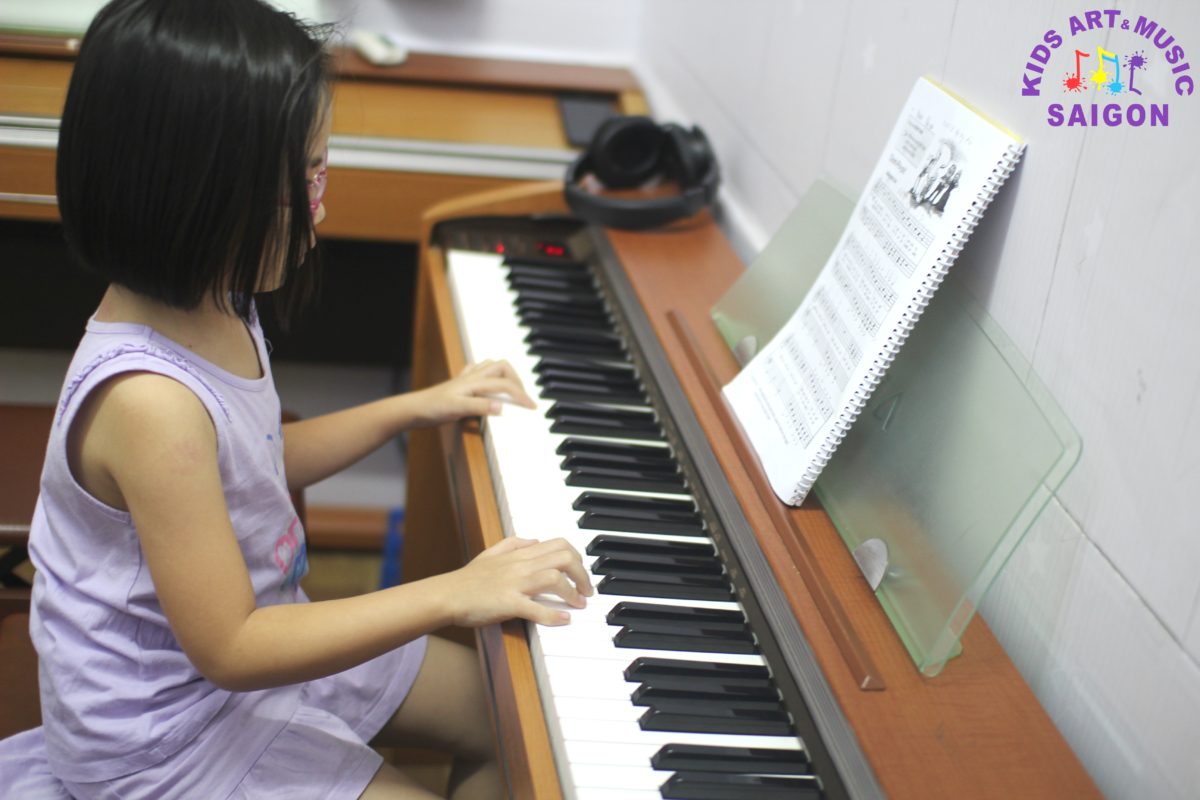 Sức hút đến từ những lớp dạy đàn piano tại Bình Dương