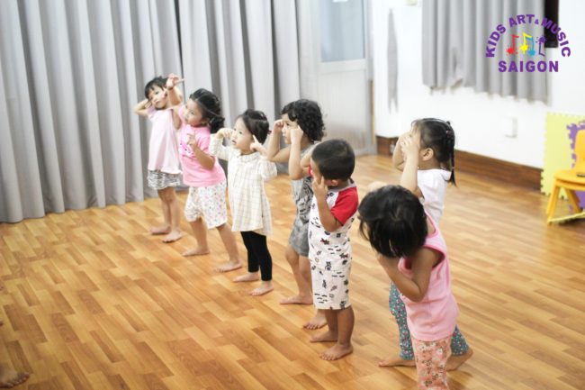 Ba mẹ đã biết gì về những lớp học nhảy ở Bình Dương dành cho trẻ em chưa?