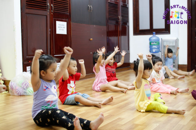 Ba mẹ đã biết gì về những lớp học nhảy ở Bình Dương dành cho trẻ em chưa? hình ảnh 2