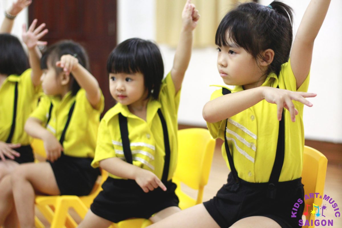 Ba mẹ đã biết gì về những lớp học nhảy ở Bình Dương dành cho trẻ em chưa?