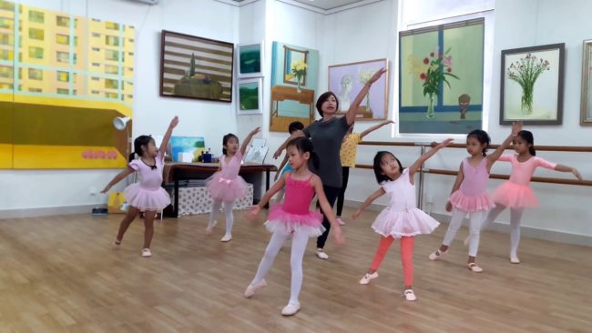 Có nên cho bé tham gia những lớp múa ballet cơ bản ở quận Hoàng Mai Hà Nội? hình ảnh 2
