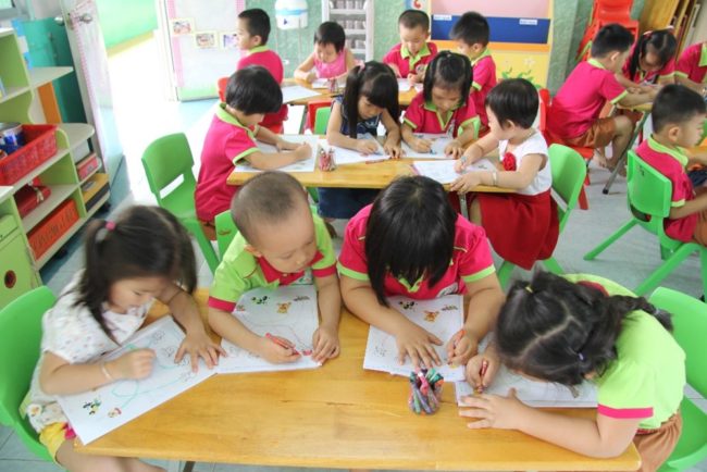 Cho trẻ tham gia các trung tâm dạy vẽ thiếu nhi quận Hoàng Mai Hà Nội có thực sự hữu ích? hình ảnh 2