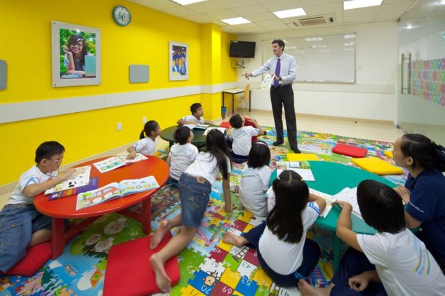 Khi nào nên cho bé tham gia các lớp dạy vẽ cho trẻ em ở quận Tân Phú? hình ảnh 2