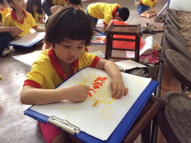 Sức hút đến từ những lớp dạy vẽ trẻ em quận Tân Phú