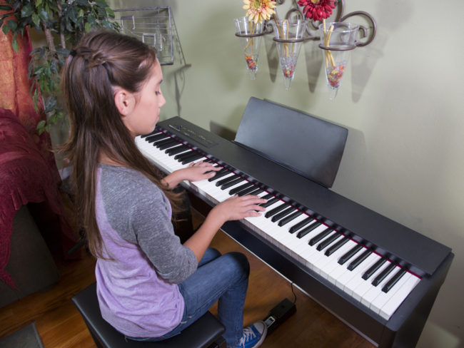 Cho bé tham gia các lớp học đàn piano ở quận Hoàng Mai Hà Nội có thực sự hữu ích?