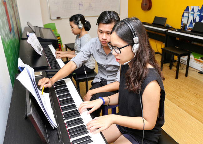 Khám phá bí ẩn của những lớp học đàn piano quận Hoàng Mai Hà Nội hình ảnh 2