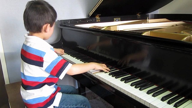Cho bé tham gia các trung tâm dạy piano tại quận Tân Phú có thực sự hữu ích? hình ảnh 3