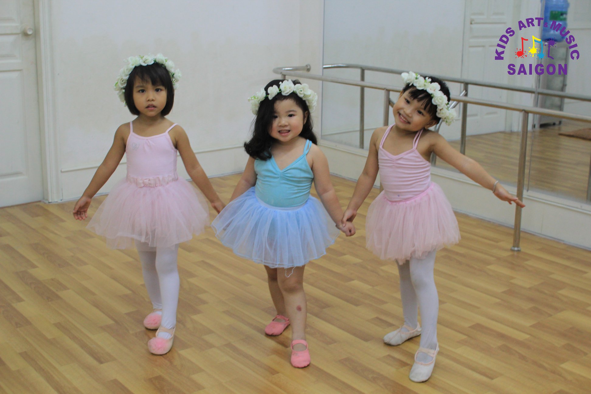 Tổng hợp những mẫu váy múa Ballet dễ thương cho bé ảnh 2