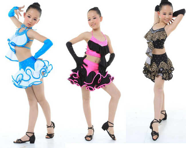 Mách nhỏ bí quyết giúp bố mẹ chọn giày khiêu vũ trẻ em Hà Nội cho bé