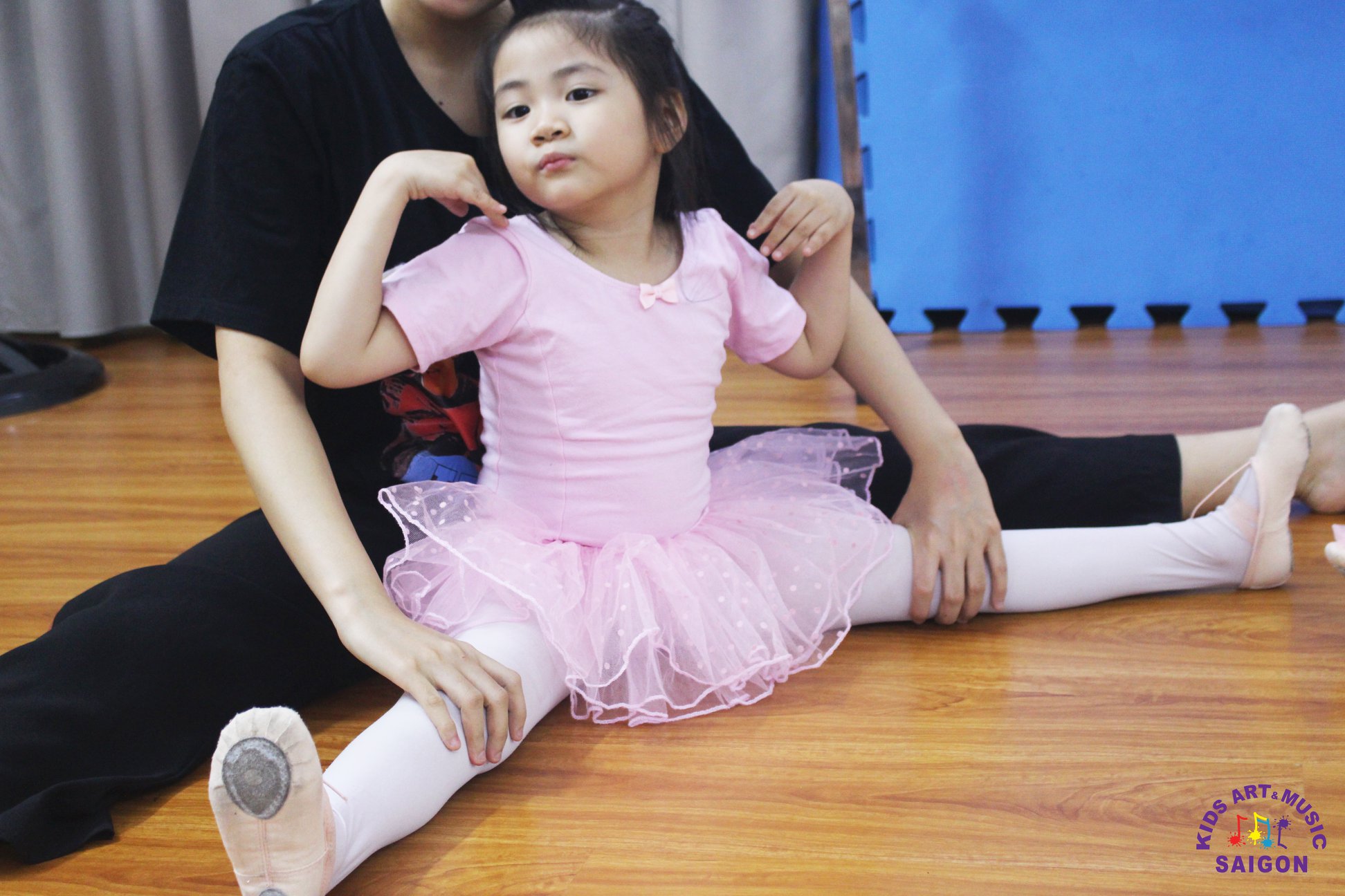 Đua nhau cho con trẻ học múa ballet ở Hà Nội hình ảnh 1