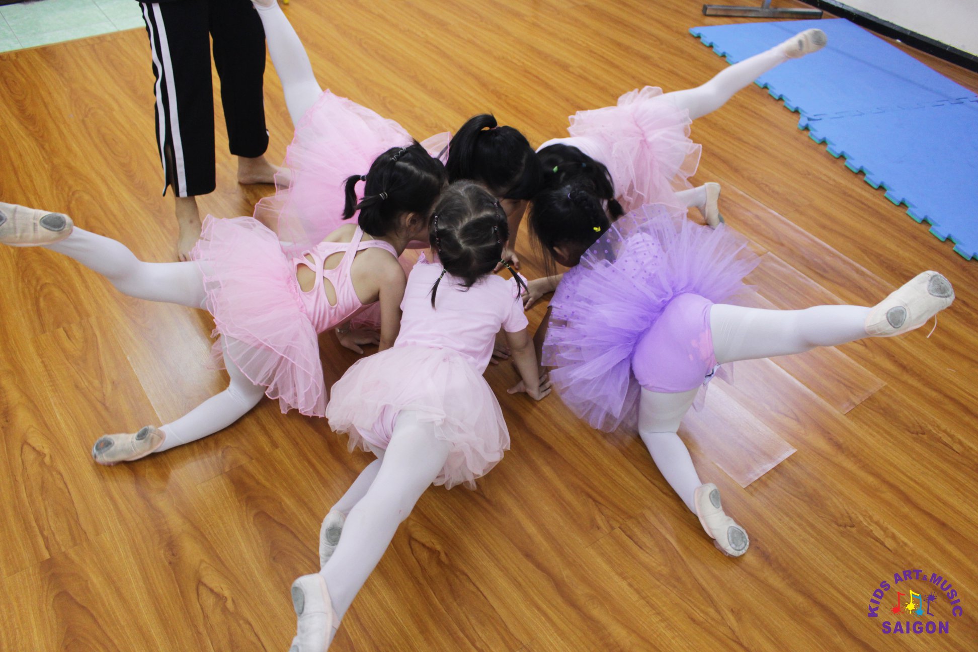 Có gì tại lớp học múa ballet cho bé ở Hà Nội? - hình ảnh 5