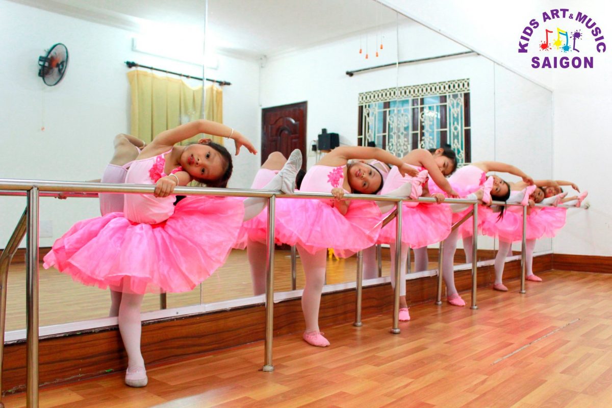Những lợi ích bất ngờ từ lớp học múa cho bé ở Kids Art & Music Sài Gòn