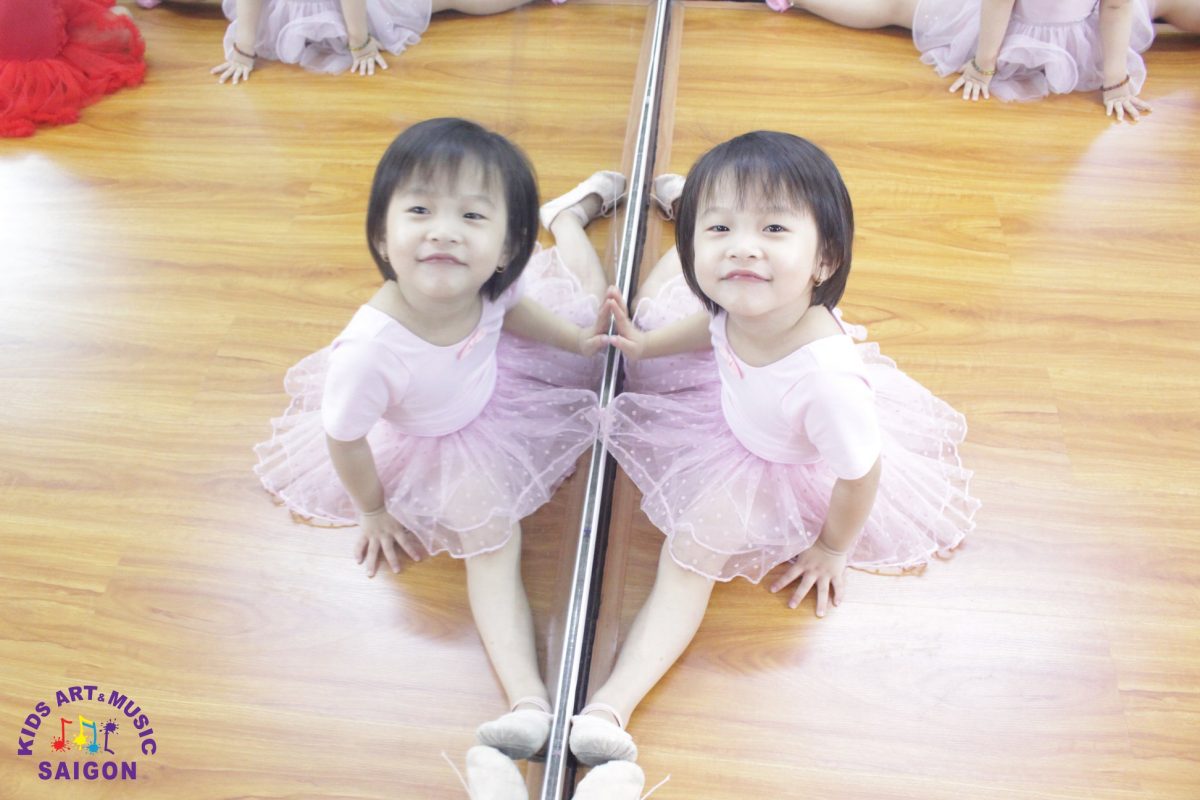 Ba mẹ cần lưu ý điều gì khi chọn lớp múa ballet cho bé?